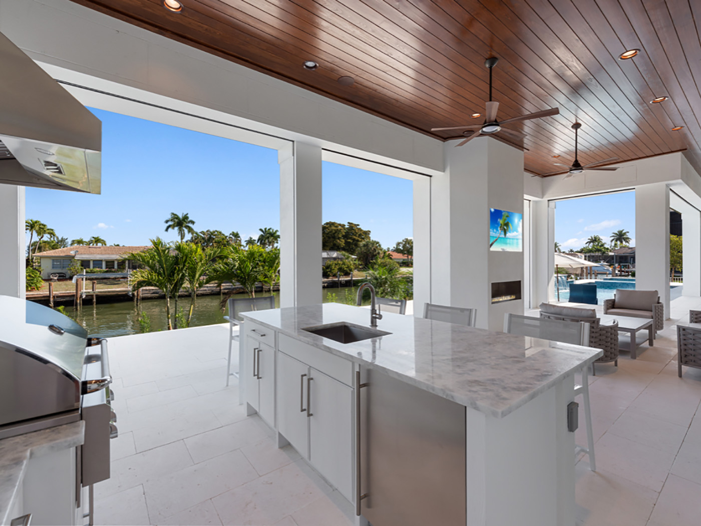 445-n-barfield-dr-marco-island-fl-34145-outdoor-kitchen-view