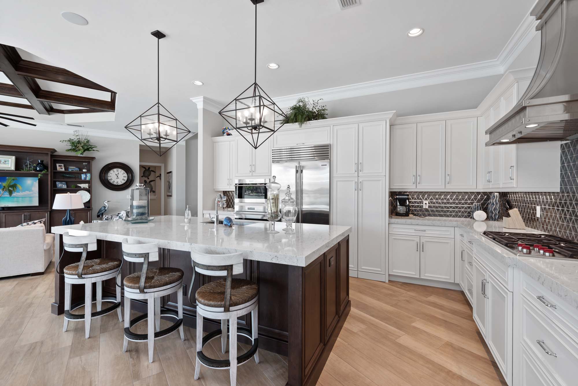 Image of luxury kitchen to convey the benefits of investing in Custom Mansion Homes Fort Myers