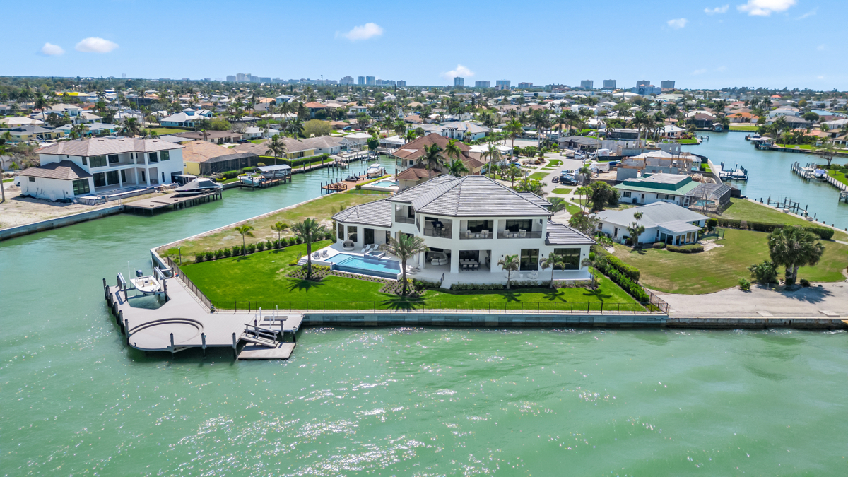 Modern Custom Home Builders Marco Island - R.K. Reiman Construction